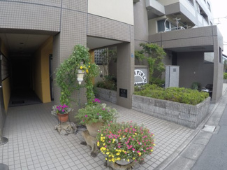 【エントランス】