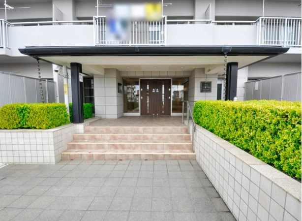 サンレスポアールのエントランス