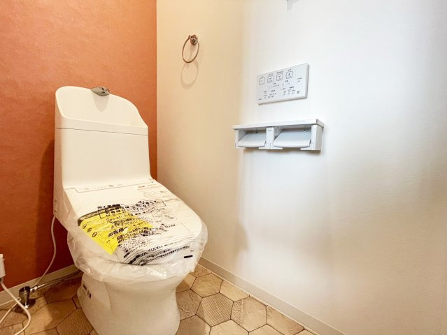 京都市伏見区久我御旅町　未入居物件のトイレ