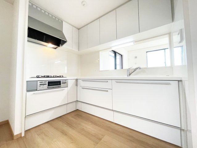 京都市伏見区久我御旅町　未入居物件のキッチン