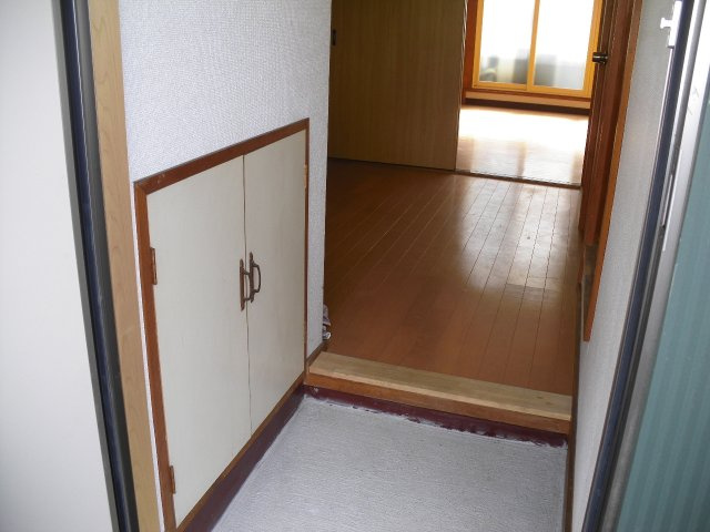 メゾン北里の玄関|シンプルで使いやすい玄関です