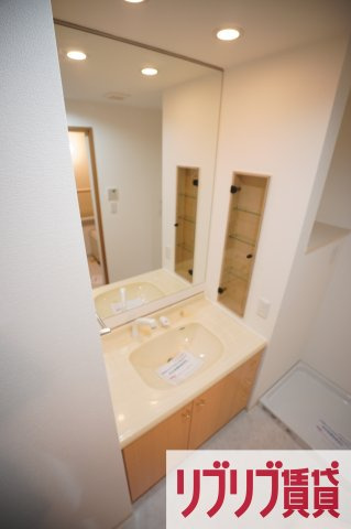 リーベスト西千葉の洗面所
