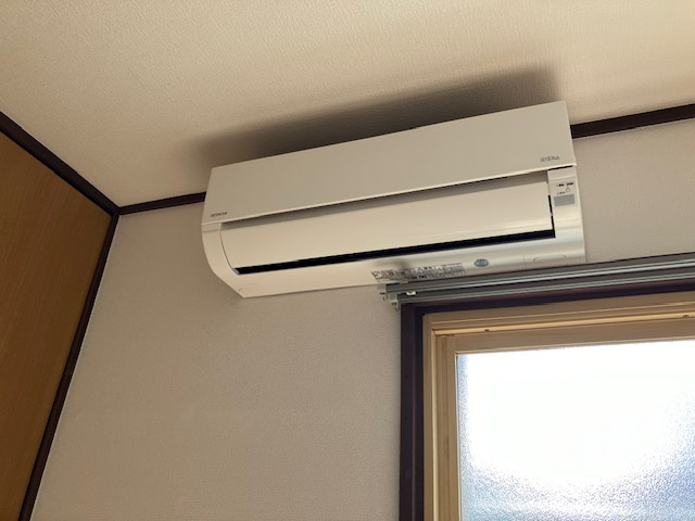 アート三沢Aの設備|冷房用エアコン