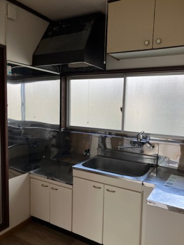 アート三沢Aのキッチン|都市ガス用のガスコンロをご用意ください