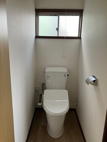 アート三沢Aのトイレ|ウォシュレット付き