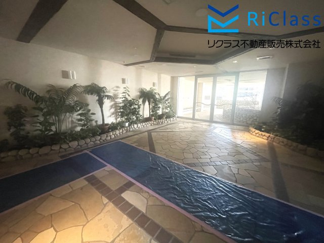 ワコーレグランフィス神戸のエントランス|毎日通るエントランスはこのようになっています