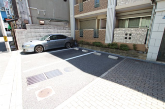 【駐車場】