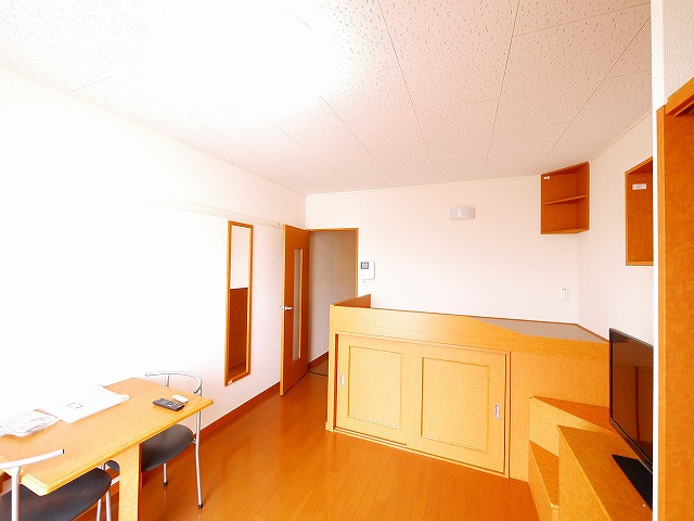 レオパレスめいの内装|内装は落ち着いています