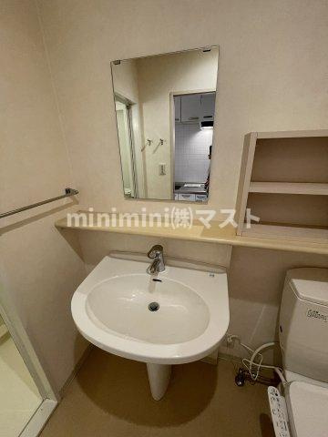 WOBレマーニー昭和町の洗面所