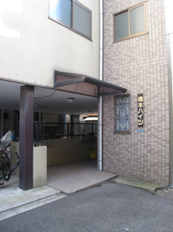 【エントランス】