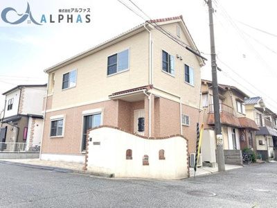 【外観】 | 加古郡播磨町北本荘七丁目　一戸建て | ☆令和6年4月リフォーム済☆
角地の為、陽当り・通風良好です♪