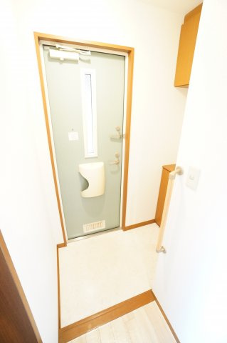 【玄関】 | ファミール | ※同物件・同タイプの写真です。