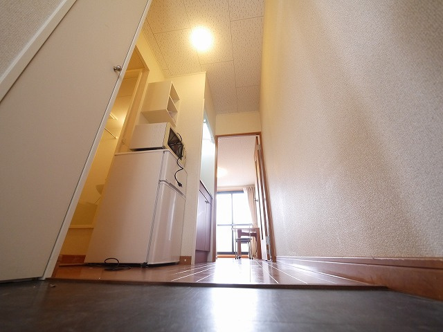 レオパレスＫＡＺＵの玄関|毎日通る玄関はこちらです