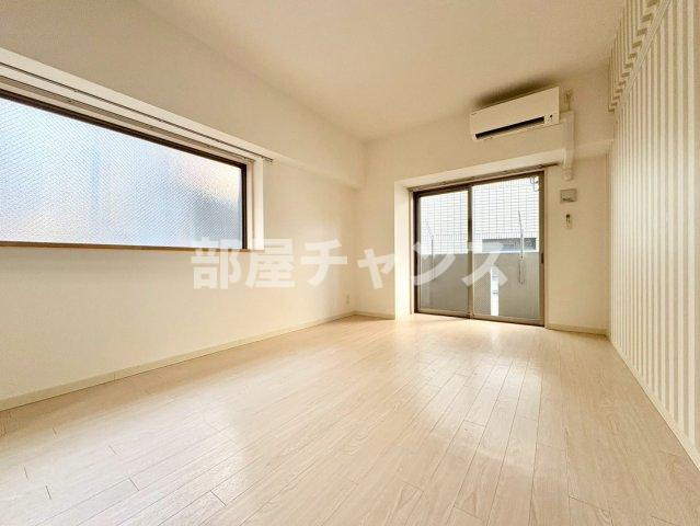 RAFFLE CHIHAYAの居間・リビング