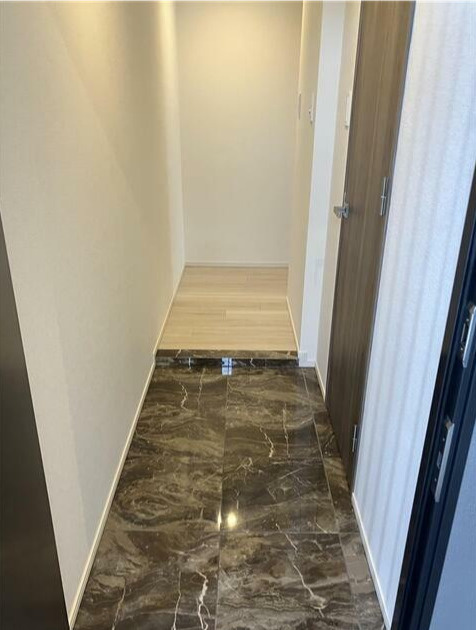 S-RESIDENCE瑞江の玄関