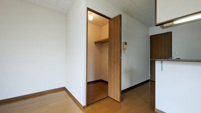 【内装】 | アンプルールユートピア