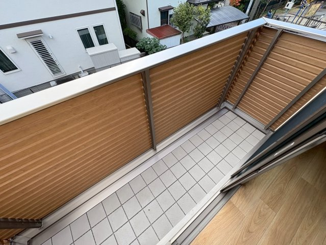 ラテルネ本八幡のバルコニー