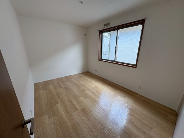 ラテルネ本八幡の居間・リビング