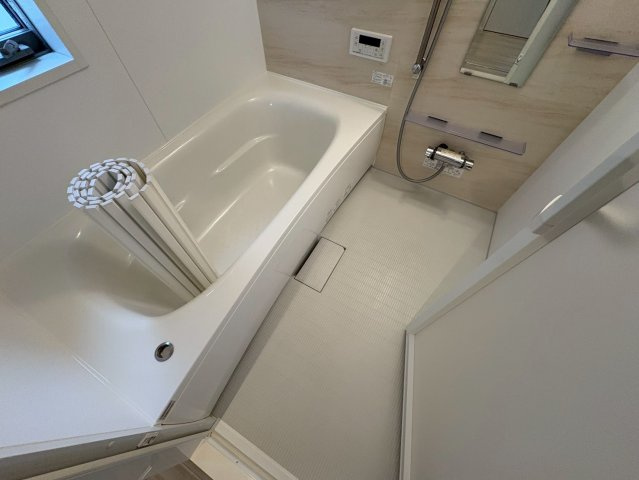 ラテルネ本八幡の浴室