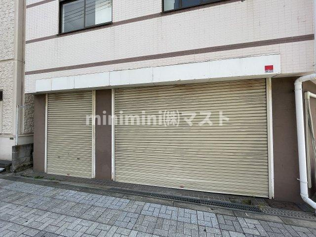 鶴町一丁目マンションの駐車場