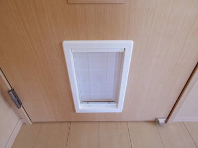 【設備】 | グランモア東台 | ペット用ドア