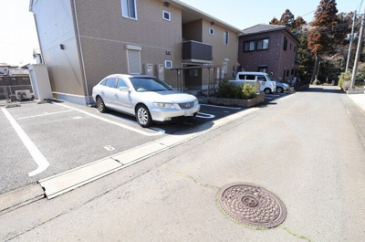 【駐車場】 | キャトルレーヴ | 駐車場