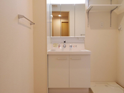 【独立洗面台】 | キャトルレーヴ | 三面鏡付洗面化粧台