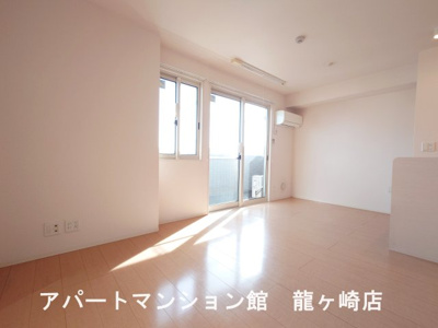 【内装】 | ユーチャリス