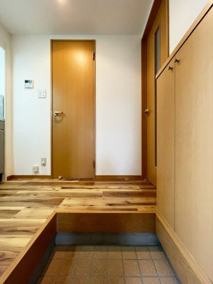 【玄関】 | ピュア県庁拾番館 | 別号室の写真になります。現況優先。