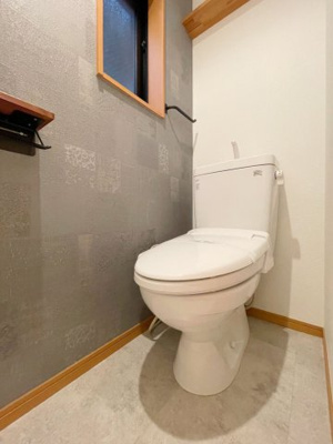 【トイレ】 | ピュア県庁拾番館 | 別号室の写真になります。現況優先。