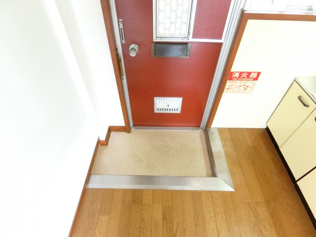 サニーハイツスタニの玄関