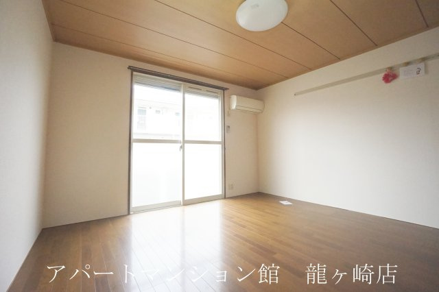 ライトハウス ⅠⅡの居間・リビング