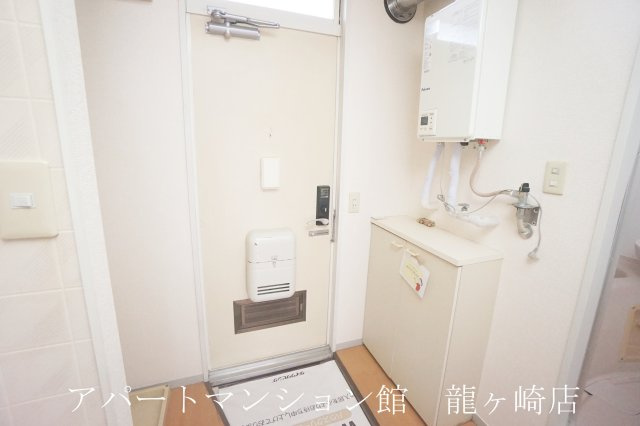 ライトハウス ⅠⅡの玄関