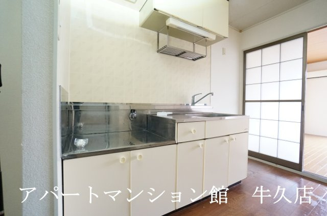 ライトハウス ⅠⅡのキッチン