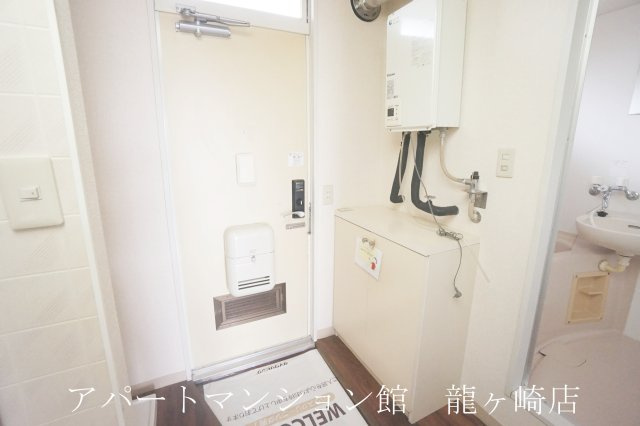 ライトハウス ⅠⅡの玄関