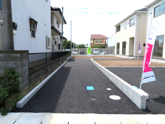 高崎市吉井町吉井第3(全2棟）2号棟の前面道路含む現地写真|前面道路含む現地写真です