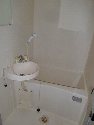 【洗面所】 | フェリス城西 | 別号室の写真になります。現況優先。