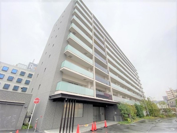 ウエリス豊中三国の外観