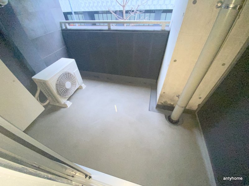 ルクレ堺筋本町レジデンス　仲介手数料無料のバルコニー