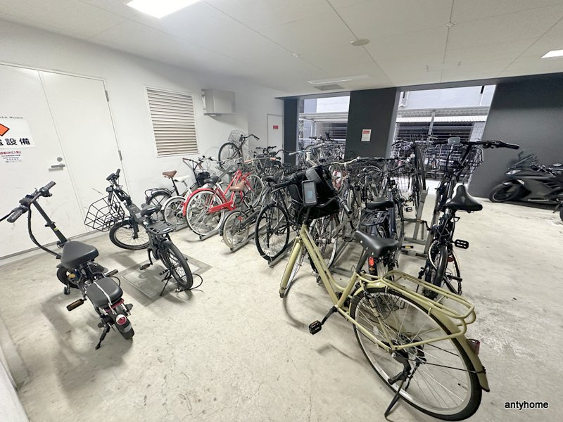 ルクレ堺筋本町レジデンス　仲介手数料無料の駐車場