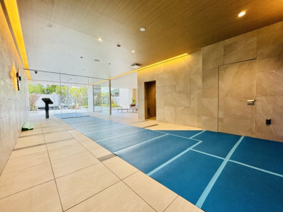 【エントランス】 | スプランディッド難波WEST III