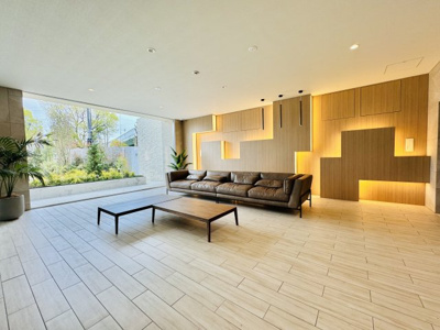 【エントランス】 | スプランディッド難波WEST III