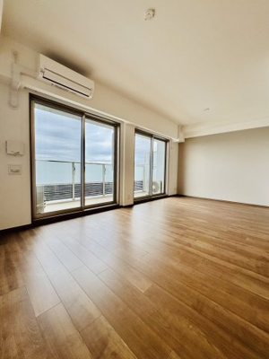 【居間・リビング】 | スプランディッド難波WEST III