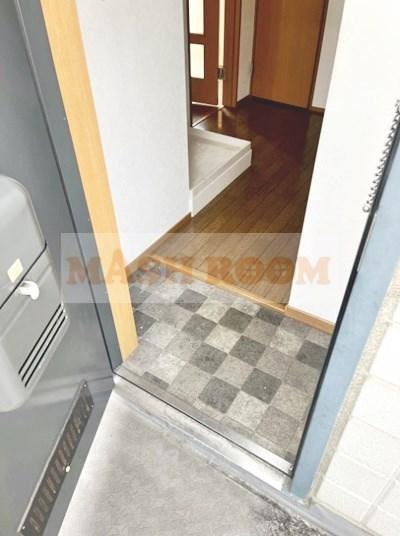 エクセルハイツの玄関