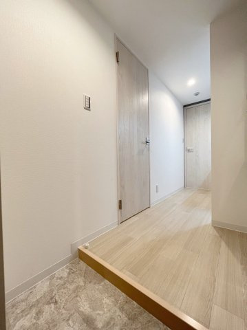 「防音マンション」ラシクラス南行徳の玄関|きれいな玄関です（※同シリーズの写真です）