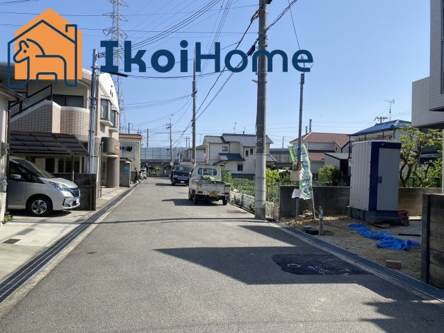 明石市旭が丘　新築戸建の前面道路含む現地写真|●年中無休：当日予約可●西区、垂水区、明石市初。弊社は契約前に新築戸建の住宅診断を無料で行っています