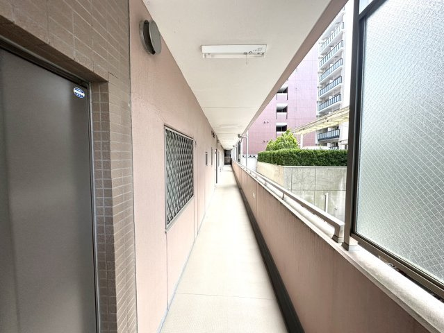 サンライズ・レジデンスのその他共用部分|住戸階廊下