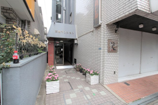 【エントランス】 | 三松マンション