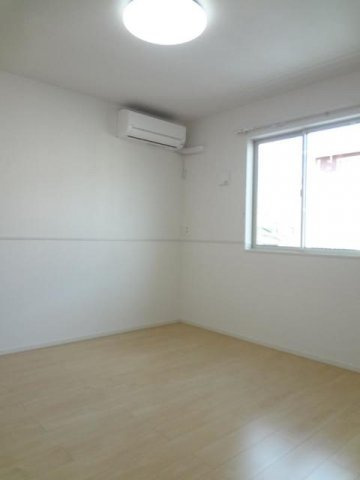 ノースリバーⅡ番館　Ｂの内装|明るい色調の室内です