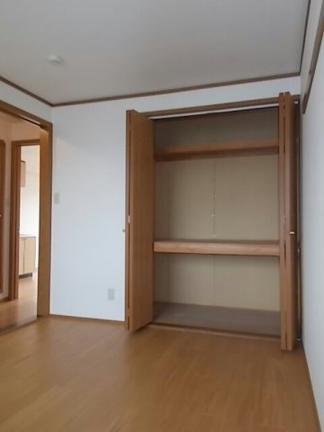 サンシャインの収納|こまごまとしたものを収納できそうですね